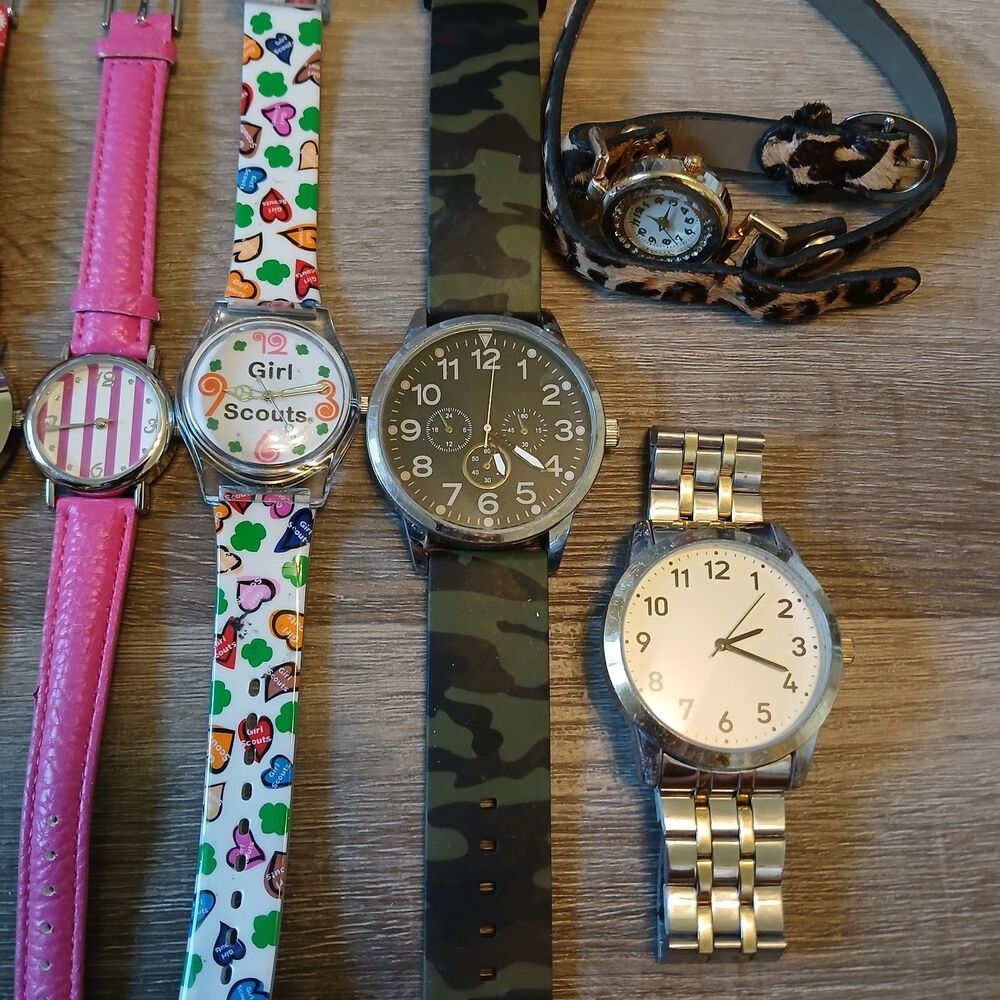 Huge Watch Lot of 35+ Mixed Brands Vintage & Modern Parts/Repair Untested-Box 15 - Picture 5 of 10